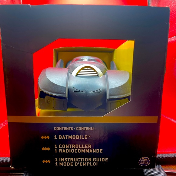 Batman Batmobile 1:20 Scale Remote Control Vehicle - Picture 4 of 5